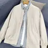 Chaqueta de trabajo estilo americano para hombre, nueva marca de moda primavera/otoño 2026, elegante chaqueta con cuello de béisbol, chaqueta deportiva informal de béisbol