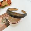Diadema irregular de cuero con parte superior de calavera alta para mujer, novedad de otoño e invierno de 2023, horquilla de presión de borde ancho retro, accesorios para el cabello