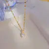 Colar de design de luxo leve de alta qualidade com design totalmente cravejado de diamantes para mulheres, colar de corrente para clavícula com pingente de estrela deslumbrante, acessório de pescoço requintado e elegante
