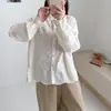 Camisa blanca de encaje bordado estilo dulce francés con cuello de muñeca para mujer, top de manga larga de diseñador, blusa de jacquard, prenda interior