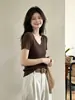 Blusa de tricô chic, casual, suave e elegante estilo coreano com decote V e mangas curtas para mulheres, novo modelo de verão 2026, top curto de ombro normal