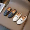 Zapatos Infantiles 2026 Otoño Nuevo Estilo Coreano Modernos Retro Zapatos Pequeños de Cuero Mocasines Slip-On para Niños Zapatos para Niños