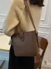 Cross2026 Nova Bolsa de Grande Capacidade Outono Versátil Simples Retrô Feminina Bolsa de Ombro Transversal Popular Bolsa Saco