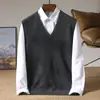 Chaleco de punto de lana con cuello en V para hombre Otoño/Invierno 2023 Chaleco de punto liso