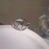 Anillo de Serpiente Brillante de Zirconia de Lujo Ligero, Anillo Abierto de Plata, Textura de Alta Gama, Accesorio de Mano Sencillo y Versátil de Moda Genial para Mujeres
