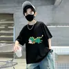 Camisa Fina Fashion para Meninos, Estilosa de Algodão de Manga Curta para o Verão com Estampa de Desenho Animado, Novo Estilo de Roupa de Verão para Meninos