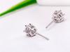 Fábrica Yihua aretes de botón estilo coreano seis garras Aretes de botón clásicos para mujer aretes de plata directos venta caliente entrega de una pieza