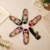 Sapatos de princesa de veludo com sola macia para meninas, calçados formais de outono e inverno para daminhas, sapatos Mary Jane com velcro e laço