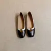 Novos Sapatos Femininos de Couro Macio com Solado Macio 2026, Sapatos Baixos Estilo Francês, Novos Sapatos de Festa Primavera e Outono, Sapatilhas Exclusivas