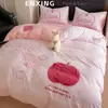 Estilo fresco y sencillo, juego de ropa de cama de cuatro piezas bordado de toalla de algodón lavado, funda de edredón de algodón puro, juego de sábanas de tres piezas para dormitorio de estudiante