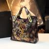 2026 Nova Bolsa de Moda Simples e Estilosa com Padrão de Crocodilo para Mães de Meia-Idade, Bolsa de Ombro Transversal Tipo Saco em Couro Genuíno