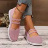 Sapatos femininos macios de sola macia estilo Old Beijing, malha 2024 slip-on, exportação transfronteiriça, sapatos casuais de tecido respiráveis de cano baixo para mulheres