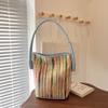 Bolso pequeño portátil de verano con rayas tejidas de colores para mujer, nuevo bolso cuadrado pequeño y sencillo de verano 2024, bolso cruzado de moda