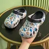 Nuevos Zuecos de Verano de Moda para Niños, Sandalias Cerradas Antideslizantes de Suela Gruesa para Niños Mayores, Pantuflas Ligeras para Exteriores