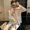Pijama de Seda Gelo de Manga Longa com Estampa de Bolinhas de Alta Qualidade para Mulheres, Novo Estilo Primavera/Outono, Tamanho Plus Size, Conjunto de Roupa de Casa em Cetim, Pode Ser Usado ao Ar Livre