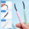 Nuevo modelo de cepillo de pestañas de silicona con tapa antipolvo, pincel para labios individual, peine de pestañas portátil para viaje, cepillo de máscara de pestañas en espiral