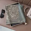 Bufanda Cuadrada Pequeña con Borlas y Estampado de Ponis de Nuevo Estilo, Bufanda de Cuello con Borlas de Moda, Bufanda Delgada para Mujer