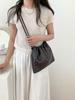 2025 Nueva Bolsa Nube Elegante y a la Moda para Niñas Verano Viajes Casual Más Fácil de Combinar Superficie Suave Tejida Bandolera