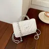Bolsa de mão estilo fragrância estrangeira com temperamento, padrão de losango, bolsa quadrada pequena com laço doce, bolsa de ombro único transversal com corrente, toque de alta qualidade