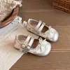 Zapatos de Princesa para Niñas, Nuevos Zapatos Florales de Suela Blanda para Primavera y Otoño para Niños de 3 a 6 Años, Zapatos de Actuación para Combinar con Faldas, Zapatos de Una Sola Pieza Estilo Coreano