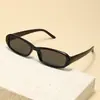 Gafas de sol retro estilo europeo y americano para chica popular, adecuadas para el uso diario sin maquillaje, gafas de sol ultraligeras y portátiles con protección solar para mujer, venta al por mayor desde el fabricante