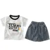 Conjunto de Verano para Niños de Manga Corta Elegante Moderno Bebé Verano Nuevo Letra Conjunto de Dos Piezas Ropa para Bebés y Niños Pequeños Moderno