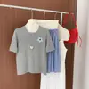 Top de punto de algodón con bordado, estilo universitario, color-blocking estilo americano, manga corta para mujer, camiseta básica de verano con cuello redondo y hombro normal, manga corta