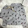 Pijama Delgado de Canalé con Cuello en V para Mujer, Nuevo para Primavera y Otoño 2026, Conjunto de Cardigan de Manga Larga para Casa, Se Puede Usar Afuera