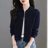 Cardigan Curto de Tricô Feminino Moda Outono/Inverno 2026 com Gola Reversível, Cor Sólida, Estilo Coreano, Caimento Solto, Suéter de Cintura Alta