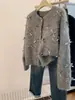 Jaqueta Suéter Curta de Mohair Cinza com Laço para Mulheres no Outono e Inverno Design Engrossado Cardigã de Tricô Preguiçoso