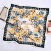 Bufanda de Terciopelo Popular Estilo Coreano Versátil Transfronteriza para Mujer en Otoño e Invierno Bufanda Cuadrada Multifuncional Chal Pañuelo para la Cabeza Cálido y Versátil Moda