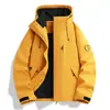 Chaqueta deportiva casual para exteriores de venta caliente 2026 nuevo otoño/invierno, ligera y transpirable, cortavientos de una sola capa, disponible en estilos unisex y para parejas