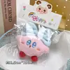Pequeños regalos de fiesta empaquetados individualmente, lindos colgantes de peluche, muñecos de dibujos animados, muñecos para lanzar en bodas, recuerdos de fiesta y decoraciones colgantes