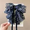 Exquisita pinza de tiburón que hace que el cabello luzca más voluminoso, pinza de pelo a cuadros versátil de lujo ligero para mujer, elegante pinza de garra triangular estilo coreano, pinza de pelo retro