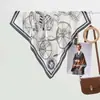 Lenço Pequeno de Seda Retrô Versátil para Mulheres, Estilo Palaciano, Lenço de Seda Estampado Elegante, Lenço Quadrado, Protetor de Pescoço