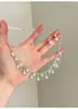 Collar de perlas vintage francés, cadena para la clavícula de lujo ligero de nicho, accesorio versátil elegante y moderno para vestidos de noche