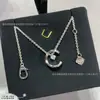 2026 Nuevo Modelo Collar Shui Bing Yue Oro V Patrón de Diamante Diamante Diagonal Cuentas Pequeñas de Oro Estilo Chanel Oro Rosa 18K Tallado de Precisión CNC