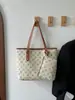 Bolso tote nuevo de moda 2026, versátil, clásico, elegante, bolso de hombro, bolso de axila, de alta gama, casual, bolso de mano de gran capacidad