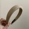 Coreia do Sul Doce Creme Etiqueta Prata Faixa de Cabelo Larga para Lavar Cabelo Feminina High-end Estilo Ocidental Moda Headband Topo Craniano Alto Adereço de Cabeça Cabelo
