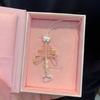 Nuevo colgante de mariposa de esmalte al óleo de color tejido a mano chino, colgante de moda de dibujos animados, llavero colgante de pez de madera