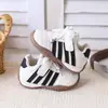 Zapatos Andador para Bebé Otoño Nuevo Estilo Niños y Niñas Suela Suave Antideslizantes Velcro Zapatos para Niños Bebé Color Bloque Negro y Blanco Zapatos Deportivos