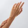 Pulsera Minimalista Europea y Americana con Incrustaciones de Pedrería y Cadena Fina Apilable, Pulsera de Muñeca con Cadena de Hueso de Serpiente de Metal Estilo Cool