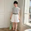 Ropa de Verano para Niñas 2026 Nuevo Conjunto Deportivo Elegante Estilo Coreano para Niños Mayores, Conjunto de Manga Corta y Shorts de Verano Ropa Infantil