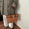 Moda de Inverno 2026 Nova Grande Capacidade Luxo de Ponta Simples Retrô Minimalista Bolsa de Ombro Tote Transversal