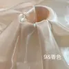 Tejido de organza en stock, brillante, reluciente y lustroso, con una sensación crujiente y estructurada, adecuado para vestidos de novia, vestidos de gala, disfraces de escenario, accesorios para el cabello y la confección de moños