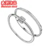Pulseira de Aço Inoxidável Popular Transfronteiriça para Mulheres, Pulseira de Cintura Fina com Diamantes Quadrados de Alto Padrão com Diamantes, Joia Popular Popular de Aço de Titânio de Luxo Leve
