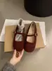 Sapatos Peludos Estilo Fada para Mulheres Outono e Inverno 2025 Sapatos Mary Jane Elegantes com Forro de Lã Solado Macio Antiderrapante Sapatos de Algodão com Saia