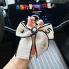 Nuevo llavero con forma de camelia y cadena de perlas, estilo Chanel, para celebridad de Internet, exquisito llavero para coche y bolso.