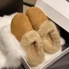 Chinelos Birkenstock Felpudos Femininos para Uso Externo 2026 Estilo Coreano Moderno Chique Chegada de Inverno Veludo Plus Quente Antiderrapante Chinelos de Algodão