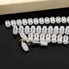 Tornillos Autorroscantes de Venta al por Mayor Minggu con Tacos de Expansión Ensamblaje de Muebles Tuercas Embebidas de Plástico y Tacos de Plástico